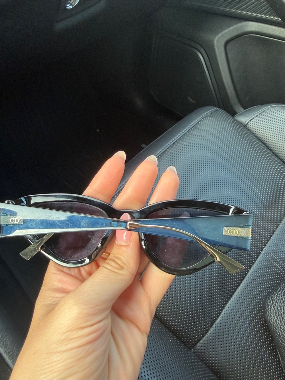 Dior Navy Cat-Eye Women's Sunglasses - Picture 2 of 8